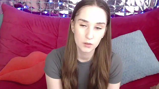 Snapshot of Margarettii chatting on 03/03/25, 05:42 Margarettii online show from 03/03/25, 05:42