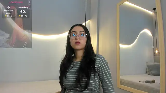 Snapshot of lucelly_15 chatting on 01/07/26, 11:56 lucelly 15 online show from 01/07/26, 11:56
