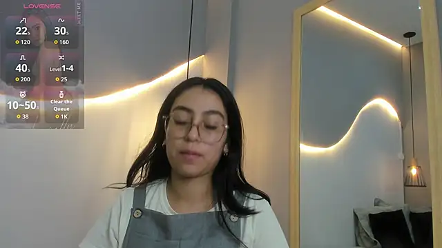 Snapshot of lucelly_15 chatting on 01/14/26, 11:49 lucelly 15 online show from 01/14/26, 11:49