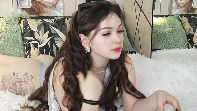 -Amora online show from 02/17/25, 05:43