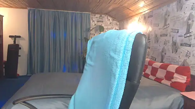 Snapshot of Tatyana72 chatting on 12/14/24, 08:08 Tatyana72 online show from 12/14/24, 08:08