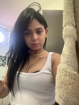 Snapshot of Casandra_lym1 chatting on 04/01/26, 05:43 Casandra lym1 online show from 04/01/26, 05:43