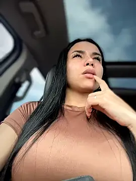 Snapshot of Naatalia chatting on 01/08/26, 08:11 Naatalia online show from 01/08/26, 08:11