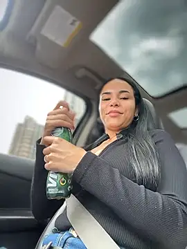 Snapshot of Naatalia chatting on 01/10/26, 08:10 Naatalia online show from 01/10/26, 08:10