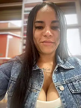 Snapshot of Naatalia chatting on 02/27/26, 10:21 Naatalia online show from 02/27/26, 10:21