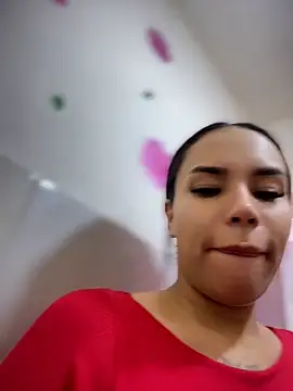 Snapshot of Naatalia chatting on 05/06/26, 07:52 Naatalia online show from 05/06/26, 07:52