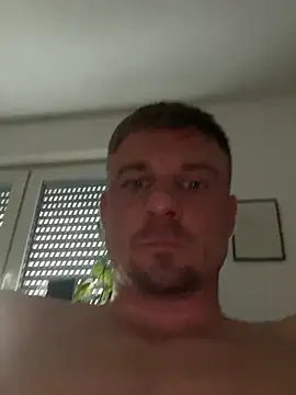 Snapshot of Hagener985 chatting on 03/31/26, 02:06 Hagener985 online show from 03/31/26, 02:06