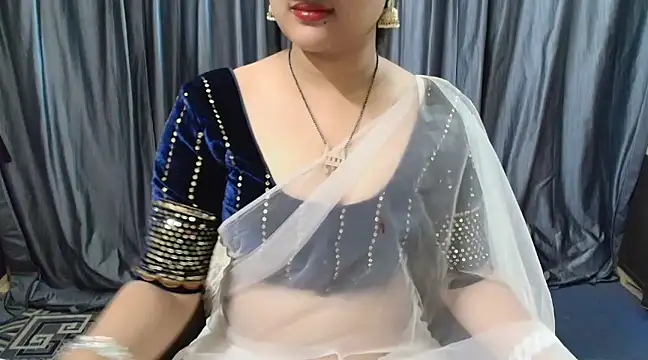 Snapshot of goldiwets chatting on 02/14/25, 03:15 goldiwets online show from 02/14/25, 03:15