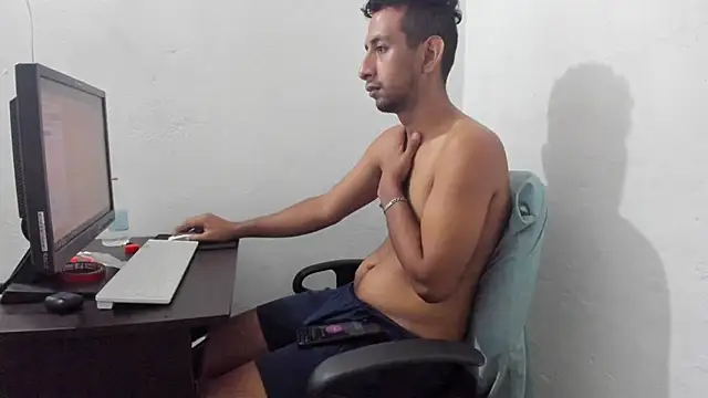 Snapshot of Extremely-Dirty-Sex chatting on 02/27/25, 12:56 Extremely-Dirty-Sex online show from 02/27/25, 12:56