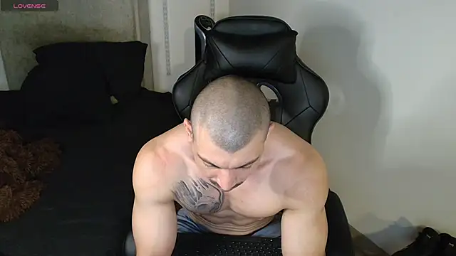 Snapshot of kevin_jef chatting on 03/08/25, 10:24 kevin jef online show from 03/08/25, 10:24