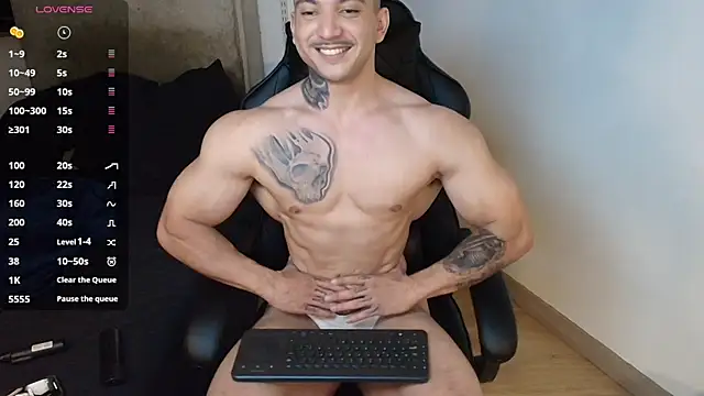 Snapshot of kevin_jef chatting on 11/13/25, 03:49 kevin jef online show from 11/13/25, 03:49