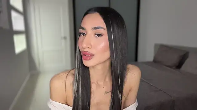 Snapshot of alissadreams chatting on 11/15/25, 09:00 alissadreams online show from 11/15/25, 09:00