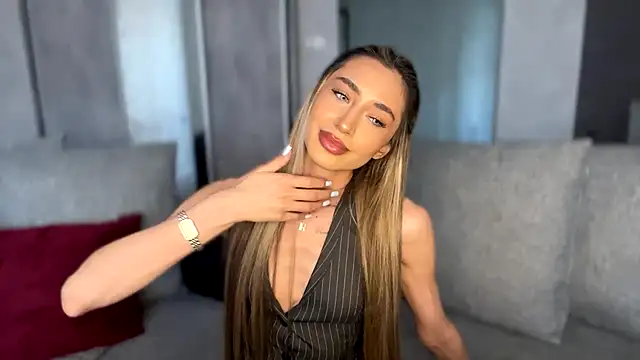 alissadreams online show from 06/15/26, 01:46