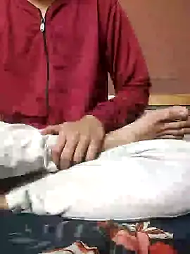 Snapshot of love_me_you chatting on 02/22/25, 09:01 love me you online show from 02/22/25, 09:01