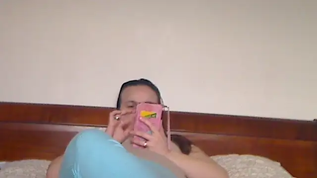 Snapshot of cpl9142 chatting on 02/19/25, 02:12 cpl9142 online show from 02/19/25, 02:12