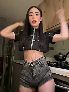 Snapshot of candycami19 chatting on 03/08/25, 02:34 candycami19 online show from 03/08/25, 02:34