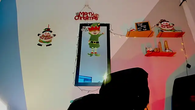Snapshot of Aria_fitness chatting on 12/20/25, 01:18 Aria fitness online show from 12/20/25, 01:18