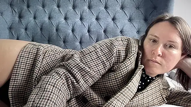 Snapshot of eatmypie69 chatting on 09/15/25, 09:20 eatmypie69 online show from 09/15/25, 09:20