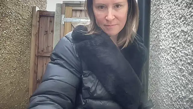 Snapshot of eatmypie69 chatting on 02/02/26, 09:52 eatmypie69 online show from 02/02/26, 09:52