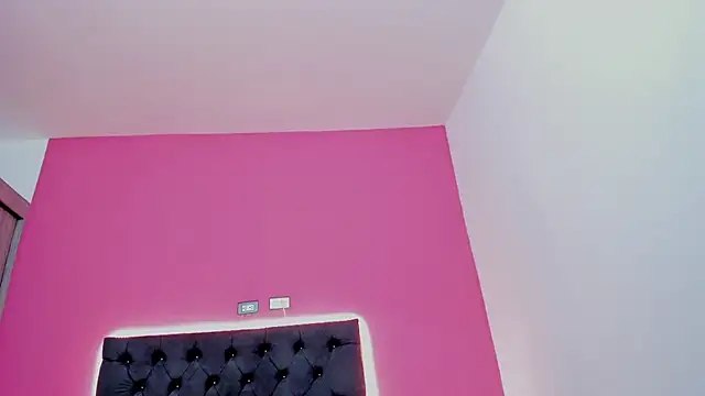 ZahraRose online show from 11/17/25, 09:31