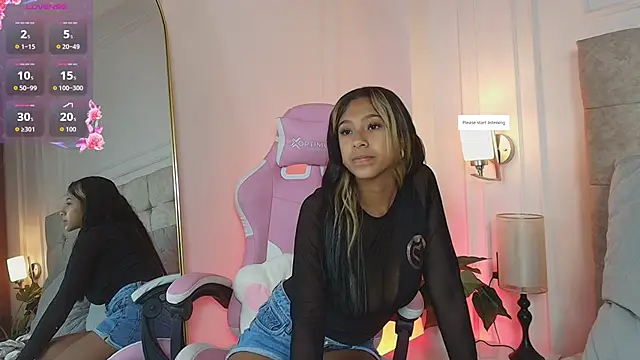 Snapshot of JasmineRoss_1 chatting on 06/08/26, 01:33 JasmineRoss 1 online show from 06/08/26, 01:33