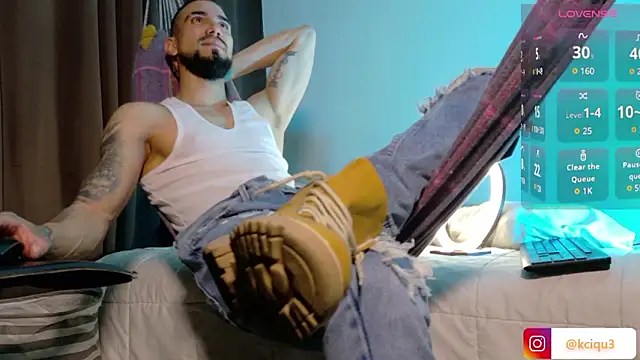 Snapshot of K_cique chatting on 02/08/26, 02:37 K cique online show from 02/08/26, 02:37