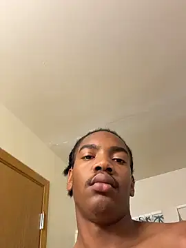 Snapshot of tblackboy chatting on 10/18/25, 02:07 tblackboy online show from 10/18/25, 02:07