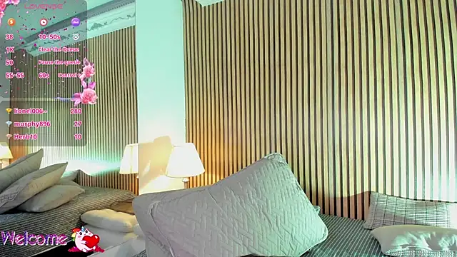 Snapshot of MichelleOwens chatting on 02/20/25, 10:04 MichelleOwens online show from 02/20/25, 10:04