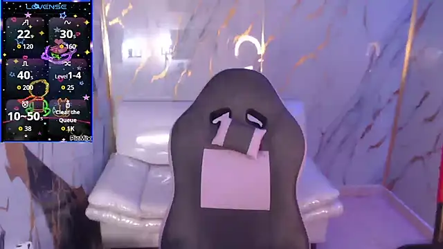 melany rouse18 online show from 10/23/25, 04:39