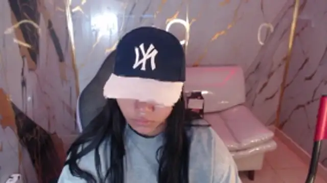 melany rouse18 online show from 11/11/25, 01:44