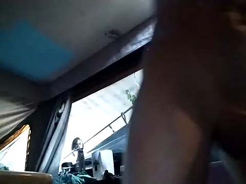 Snapshot of iswimnaked007 chatting on 10/25/25, 12:18 iswimnaked007 online show from 10/25/25, 12:18