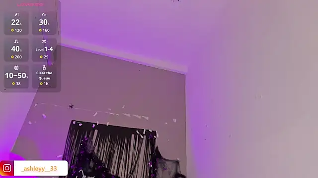  Ashley 33 online show from 10/22/25, 07:57