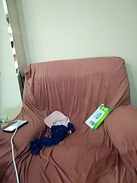 Snapshot of Loly2025 chatting on 03/06/25, 10:15 Loly2025 online show from 03/06/25, 10:15