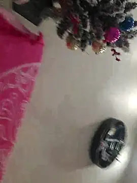 Snapshot of Loly2025 chatting on 01/05/26, 11:41 Loly2025 online show from 01/05/26, 11:41