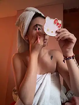 Snapshot of Danna_Myst chatting on 10/08/25, 10:40 Danna Myst online show from 10/08/25, 10:40