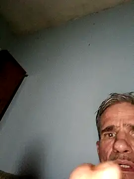 Snapshot of Billgreen69 chatting on 11/08/25, 08:14 Billgreen69 online show from 11/08/25, 08:14