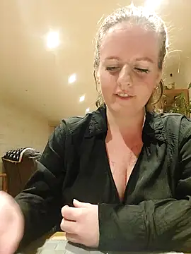 sizha6 online show from 03/14/25, 07:44