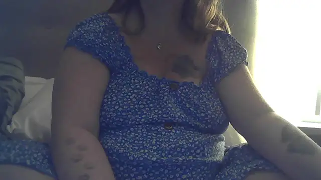 Snapshot of sizha6 chatting on 12/15/25, 11:58 sizha6 online show from 12/15/25, 11:58