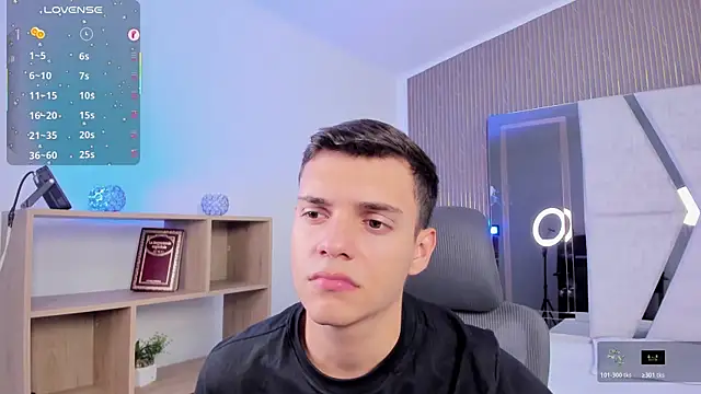 JacobRoberts1 online show from 11/19/25, 08:31