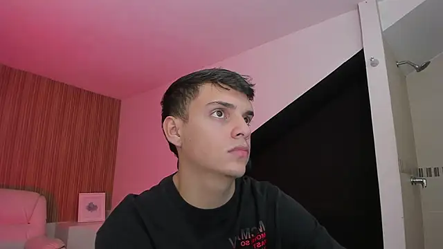 JacobRoberts1 online show from 11/20/25, 08:52