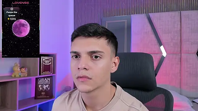 JacobRoberts1 online show from 12/03/25, 09:02