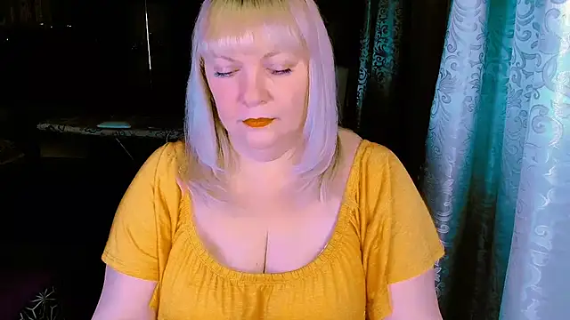 FlowerButterf online show from 03/04/26, 10:49