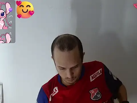 Snapshot of JhonTorres018 chatting on 11/05/25, 07:30 JhonTorres018 online show from 11/05/25, 07:30