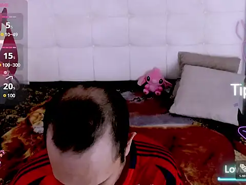 Snapshot of JhonTorres018 chatting on 11/14/25, 12:04 JhonTorres018 online show from 11/14/25, 12:04