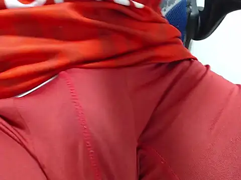 Snapshot of JhonTorres018 chatting on 11/20/25, 09:09 JhonTorres018 online show from 11/20/25, 09:09