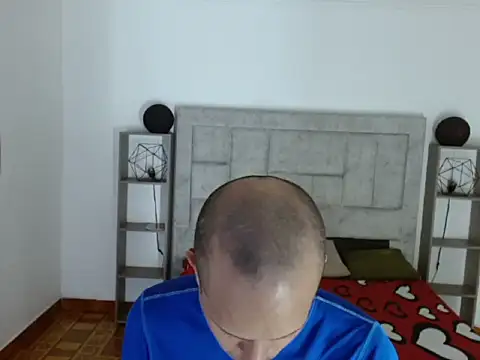 Snapshot of JhonTorres018 chatting on 03/23/26, 07:51 JhonTorres018 online show from 03/23/26, 07:51