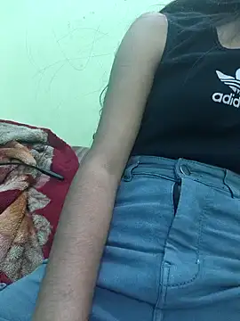 Snapshot of Aaradhna-hoy chatting on 03/07/25, 10:45 Aaradhna-hoy online show from 03/07/25, 10:45