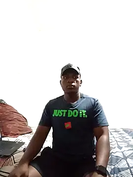 Snapshot of bosszonke123 chatting on 03/22/25, 05:20 bosszonke123 online show from 03/22/25, 05:20