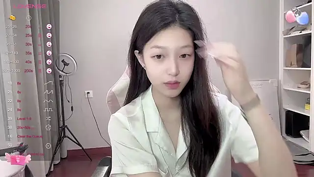 Snapshot of YaYa-521 chatting on 09/14/25, 02:27 YaYa-521 online show from 09/14/25, 02:27