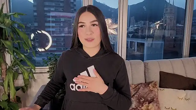 Ivanna West online show from 09/17/25, 10:50